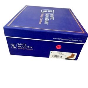 White Mountain women’s boots